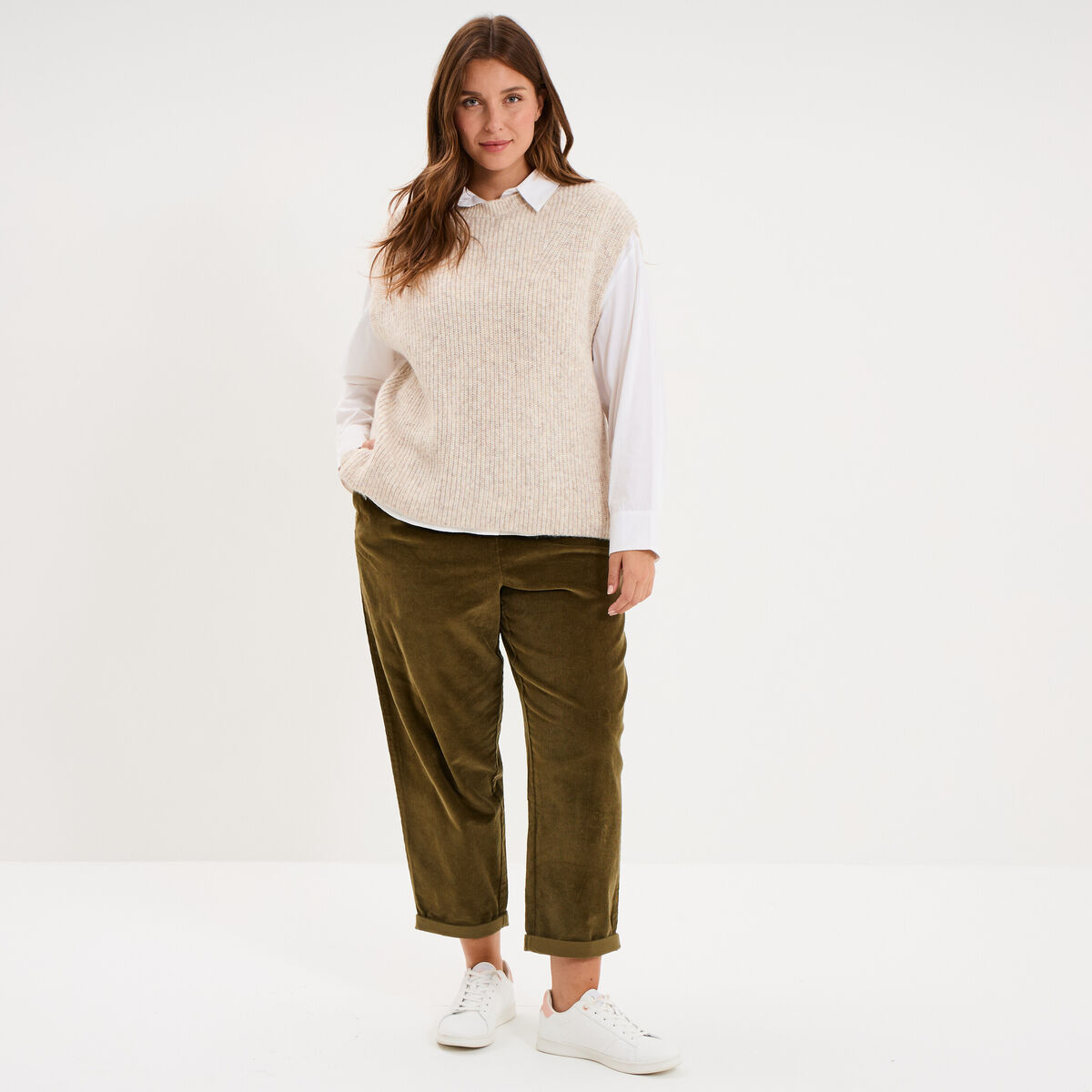 Pull tricot sans manches col rond sable femme grande taille