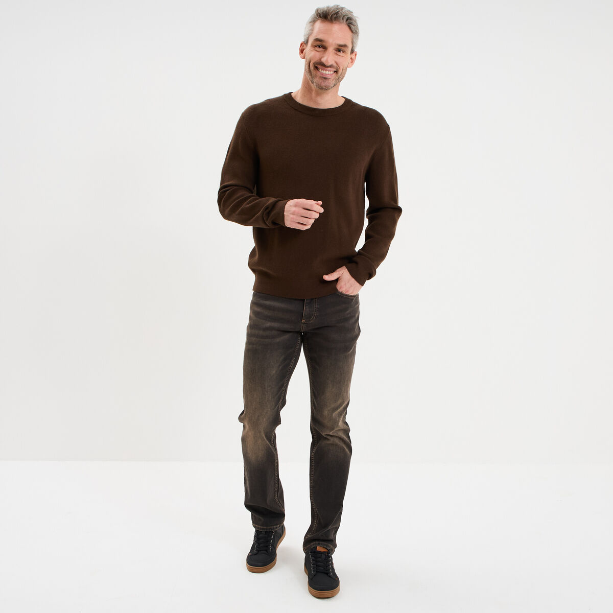 Pull col rond manches longues marron fonc&eacute; homme