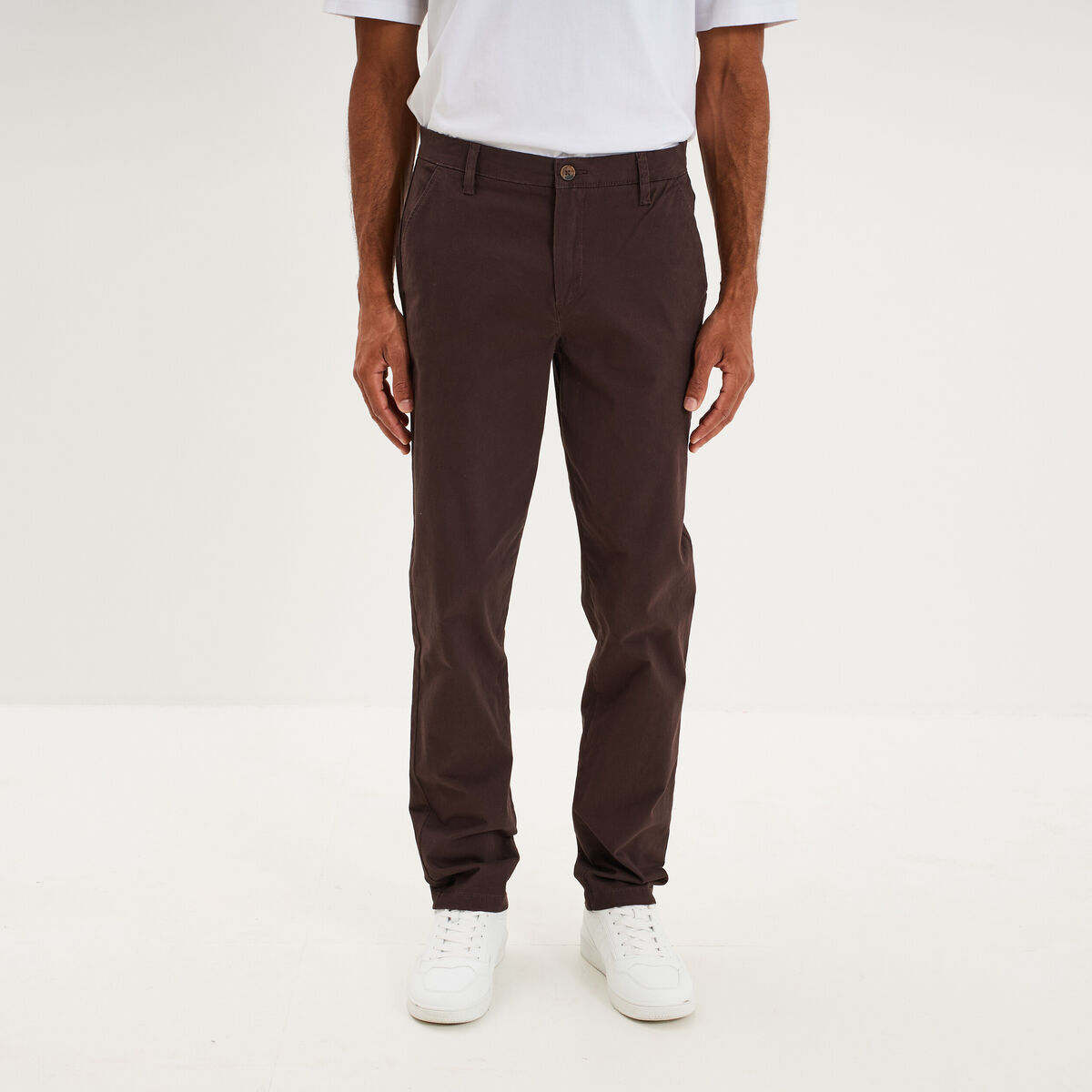 Pantalon chino droit stretch marron fonc&eacute; homme
