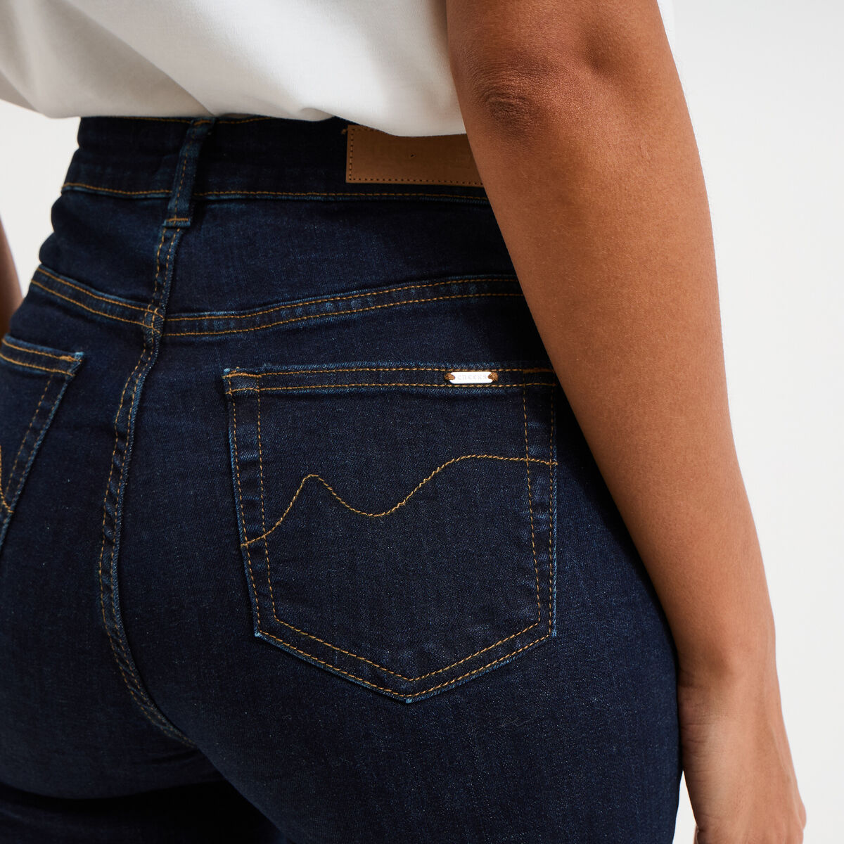 Jeans regular 5 poches coton denim brut femme