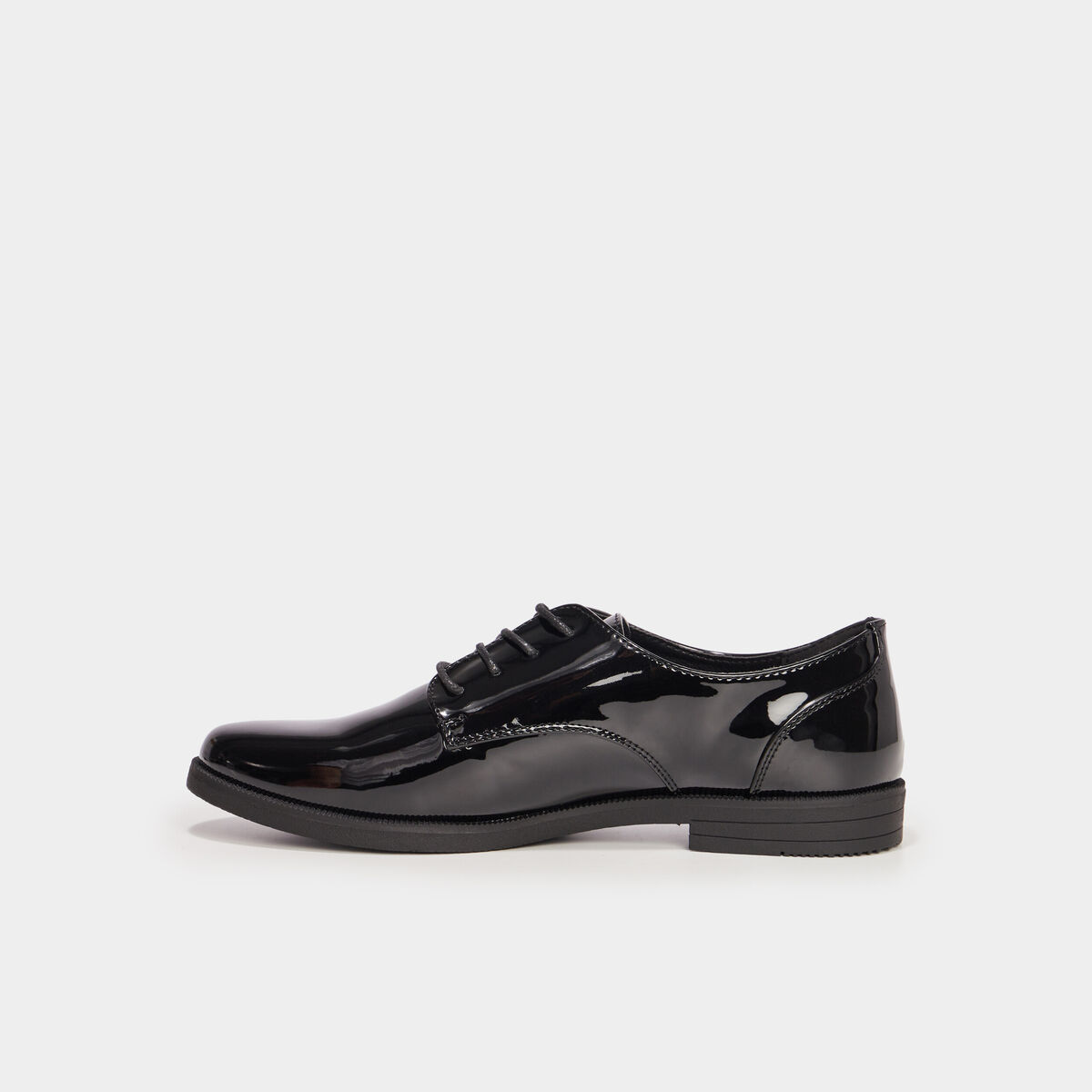 Derbies vernies &agrave; lacets noir femme