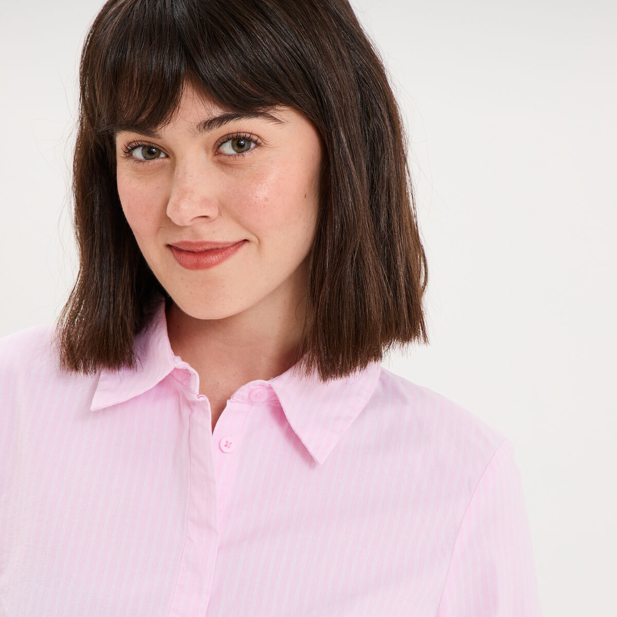 Chemise cintr&eacute;e stretch manches longues rose femme