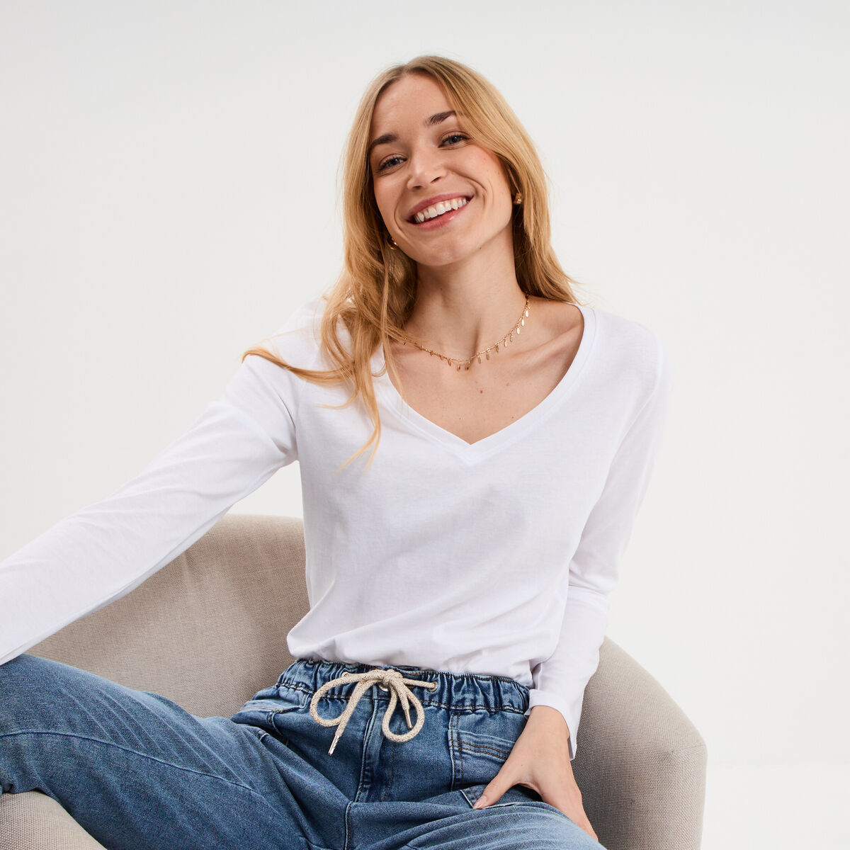 T-shirt col en V manches longues coton blanc femme