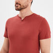 T-shirt manches courtes col tunisien rouge fonc&eacute; homme