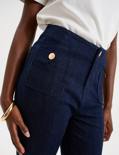 Jean flare poches plaqu&eacute;es denim brut femme