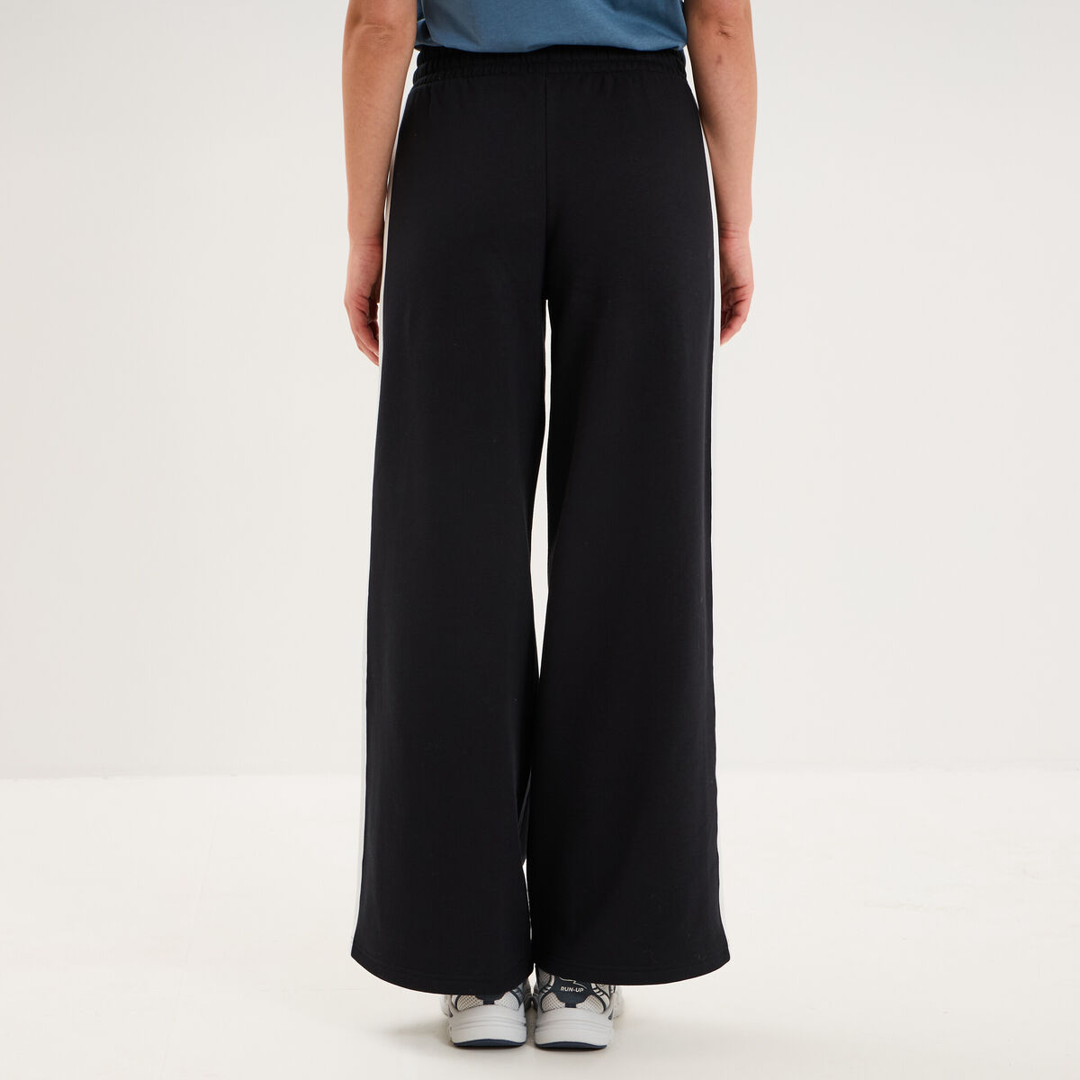 Pantalon de jogging molletonn&eacute; Kappa noir femme