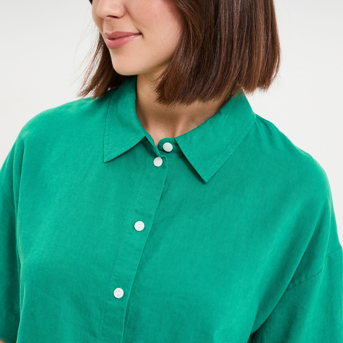 Chemise manches courtes lin m&eacute;lang&eacute; vert canard femme