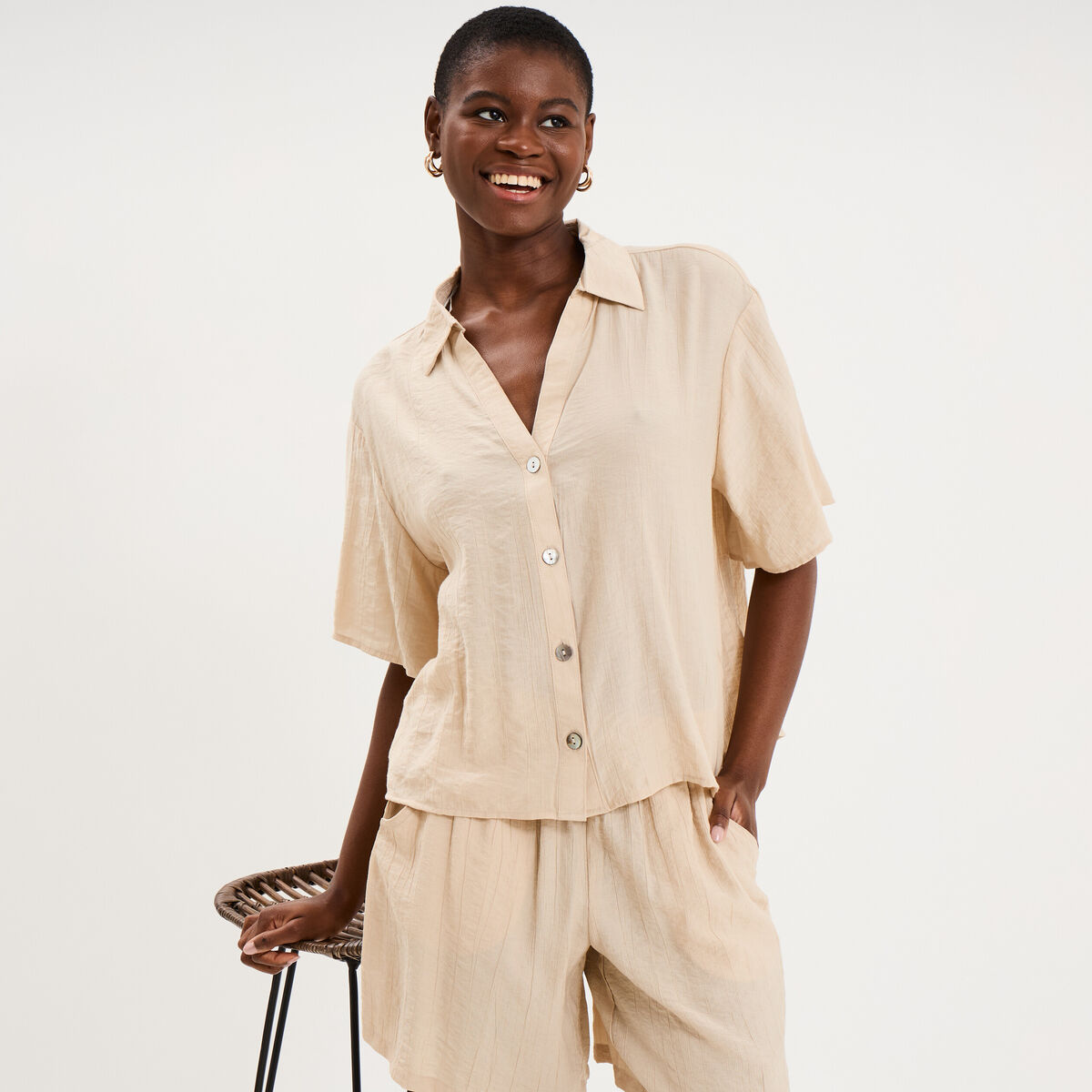 Chemise dos smock&eacute; manches courtes beige femme