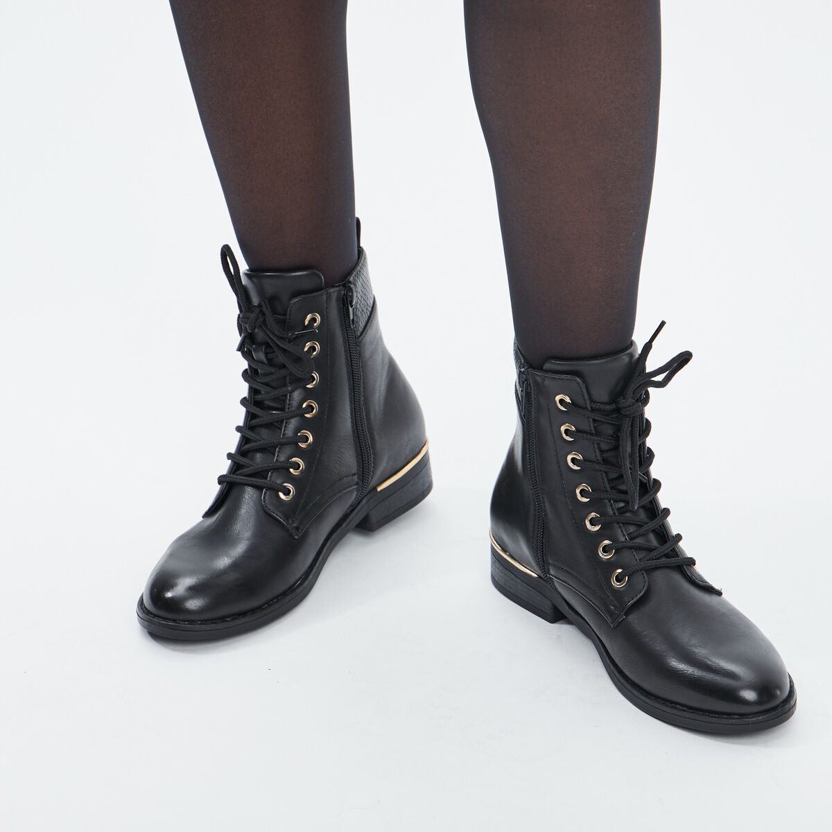 Bottines zipp&eacute;es d&eacute;tail talon noir femme
