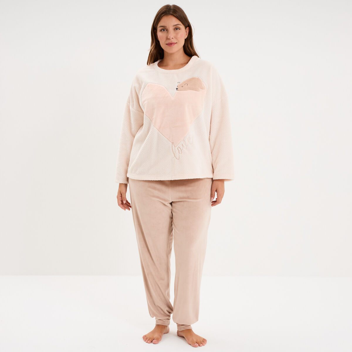 Ensemble pyjama effet velours 2 pi&egrave;ces creme femme grande taille