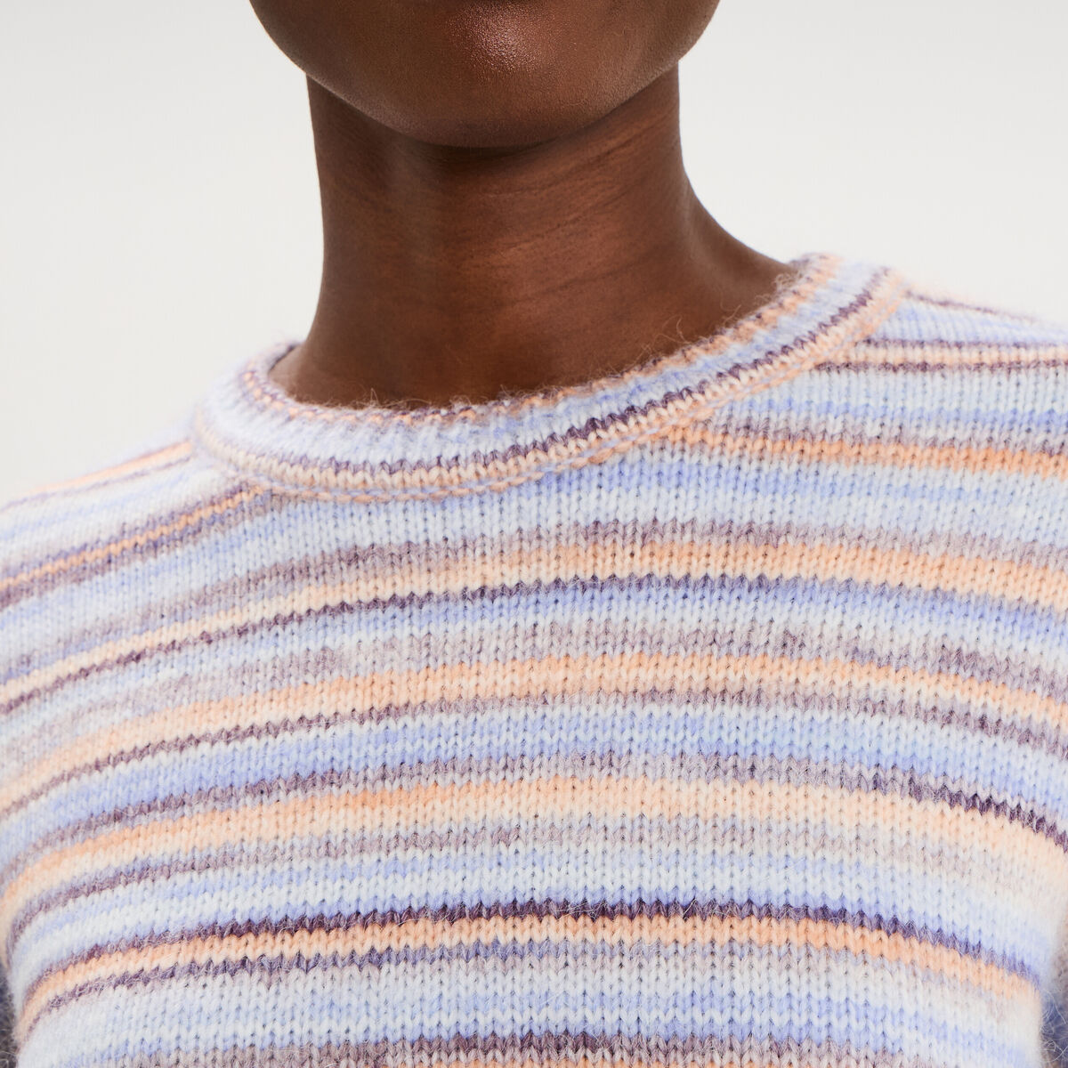 Pull col rond manches longues bleu ciel femme
