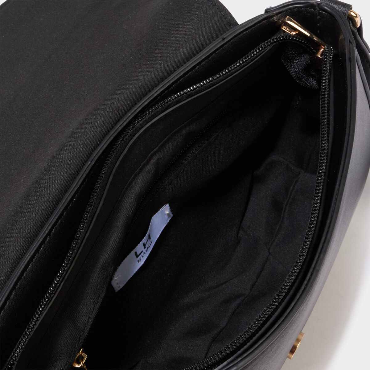 Sac besace en bandouli&egrave;re noir femme