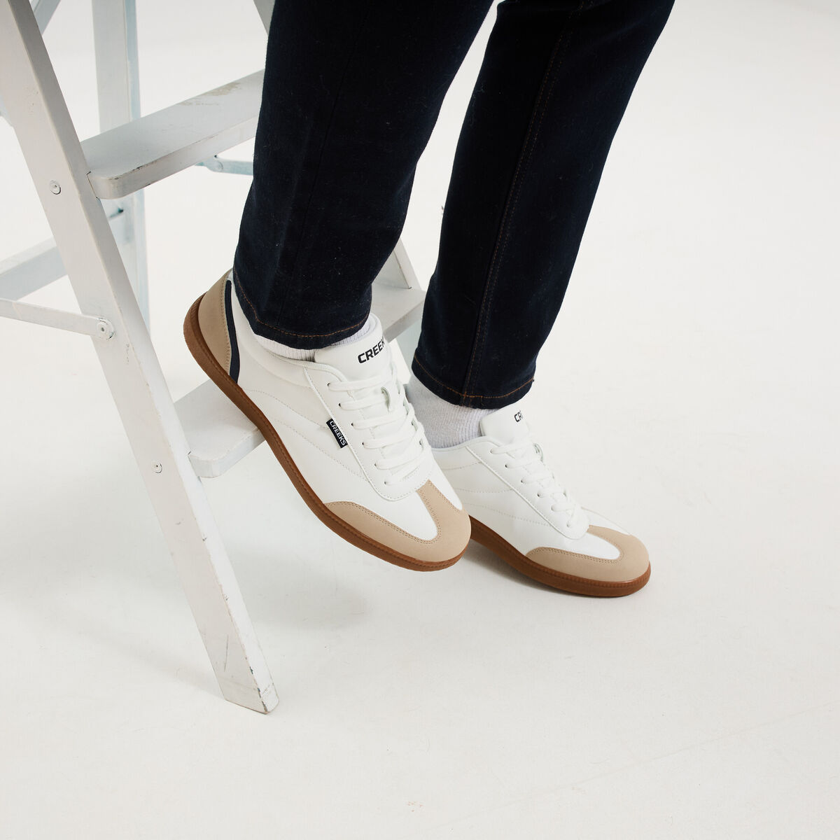 Tennis basses &agrave; lacets blanc homme