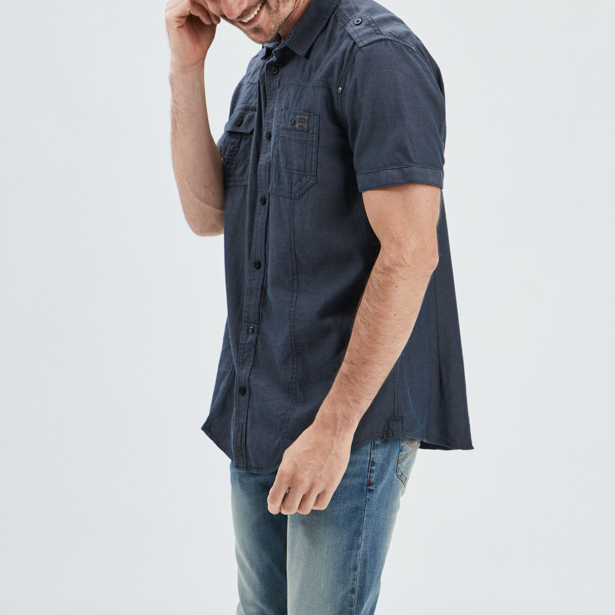 Chemise col italien manches courtes bleu homme