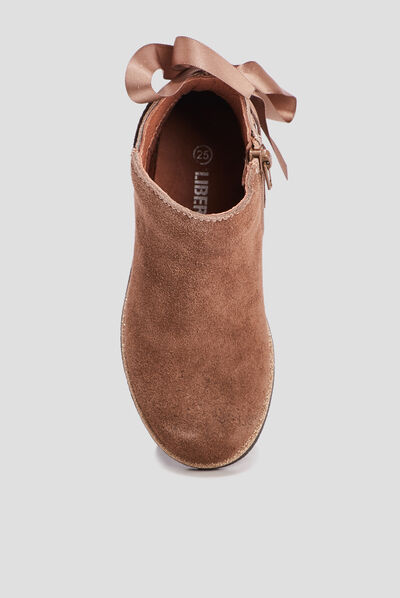 Bottines avec noeuds en cuir taupe fille