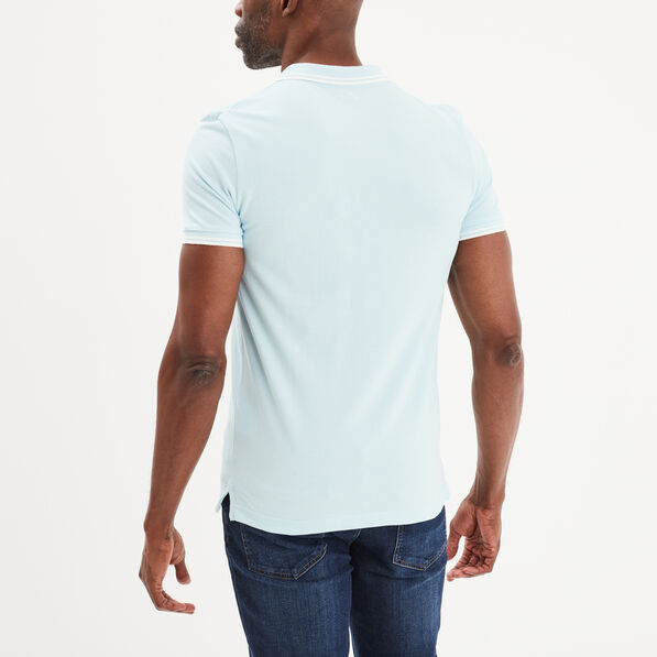 Polo manches courtes bords contrastés bleu pastel homme