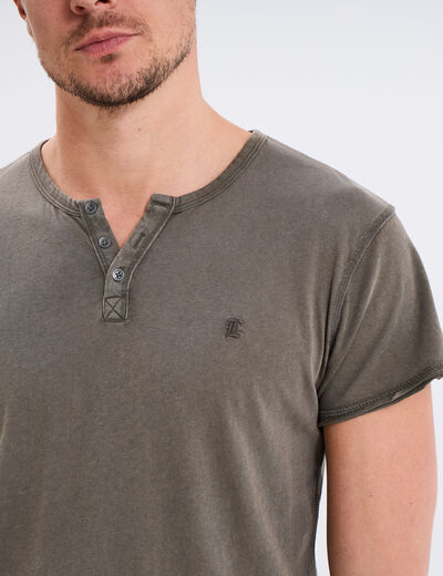 T-shirt col tunisien manches courtes vert kaki homme