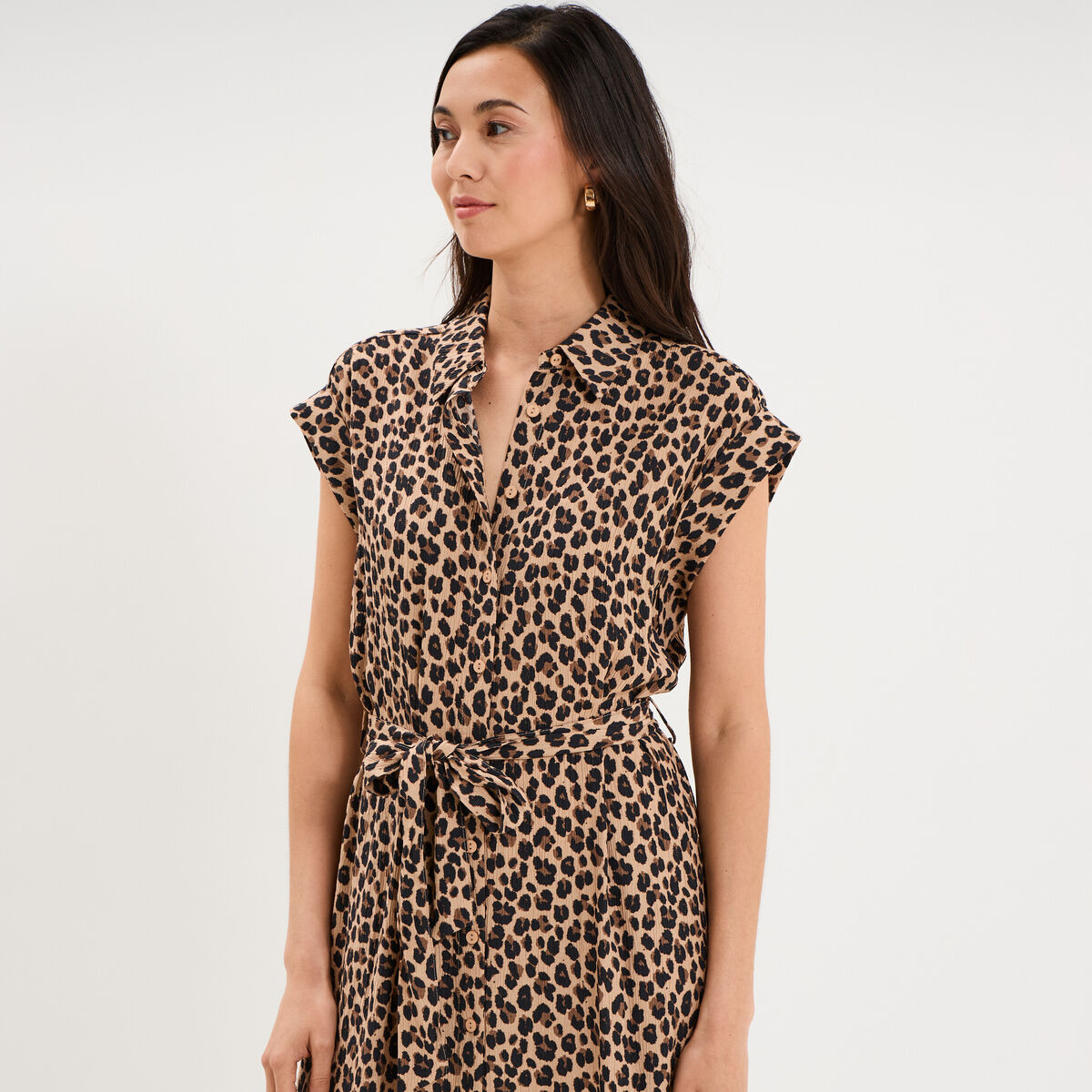 Robe chemise longue taille ajustable beige clair femme