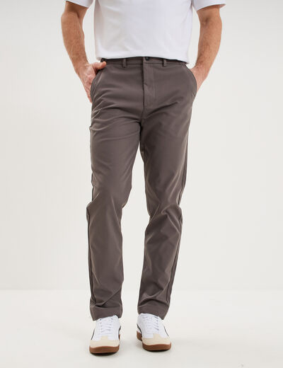 Pantalon chino droit extensible gris fonc&eacute; homme