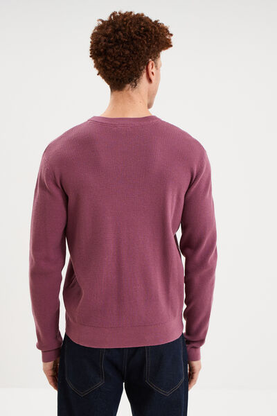 Pull en maille textur&eacute;e col rond mauve homme