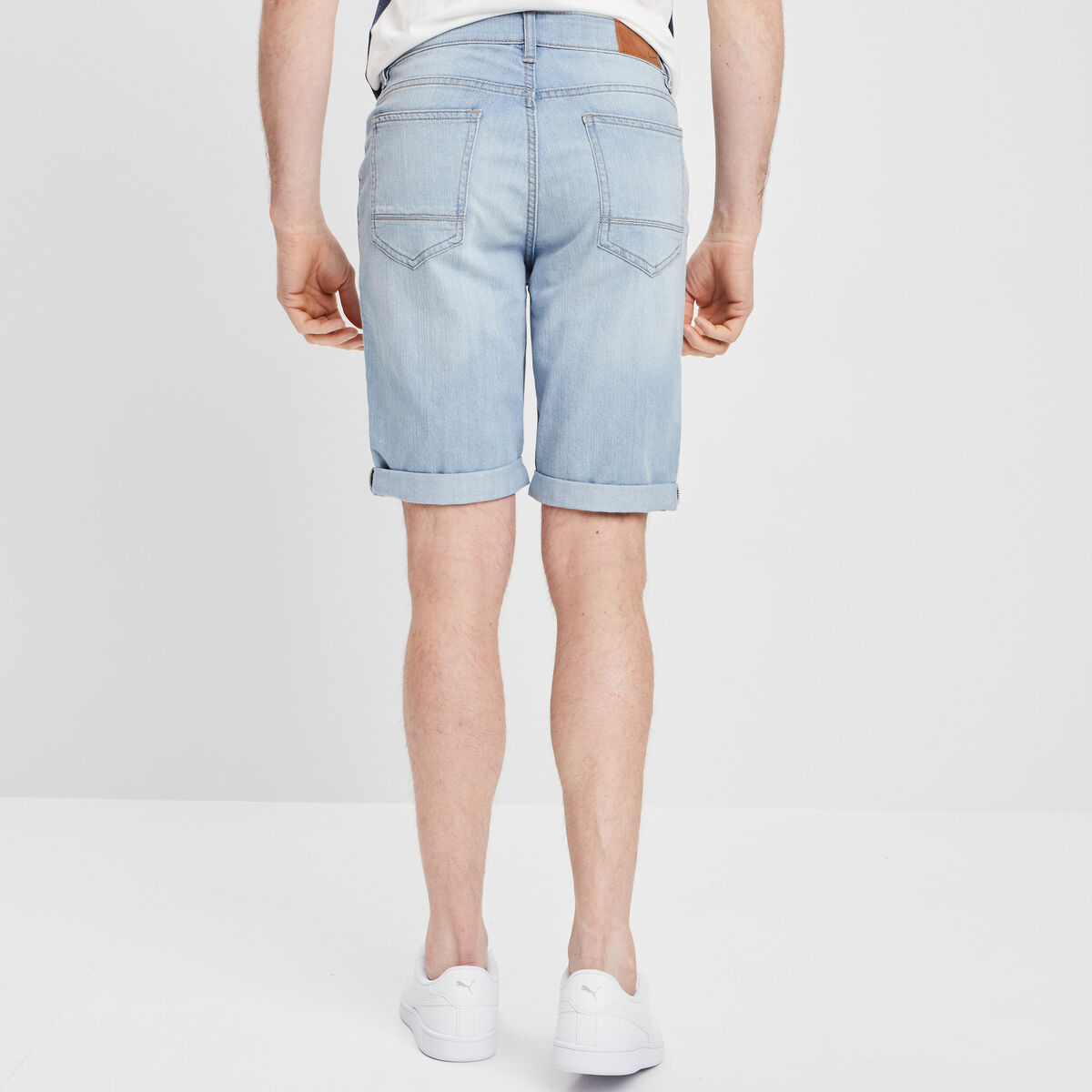 Bermuda stretch droit en jean denim bleach homme