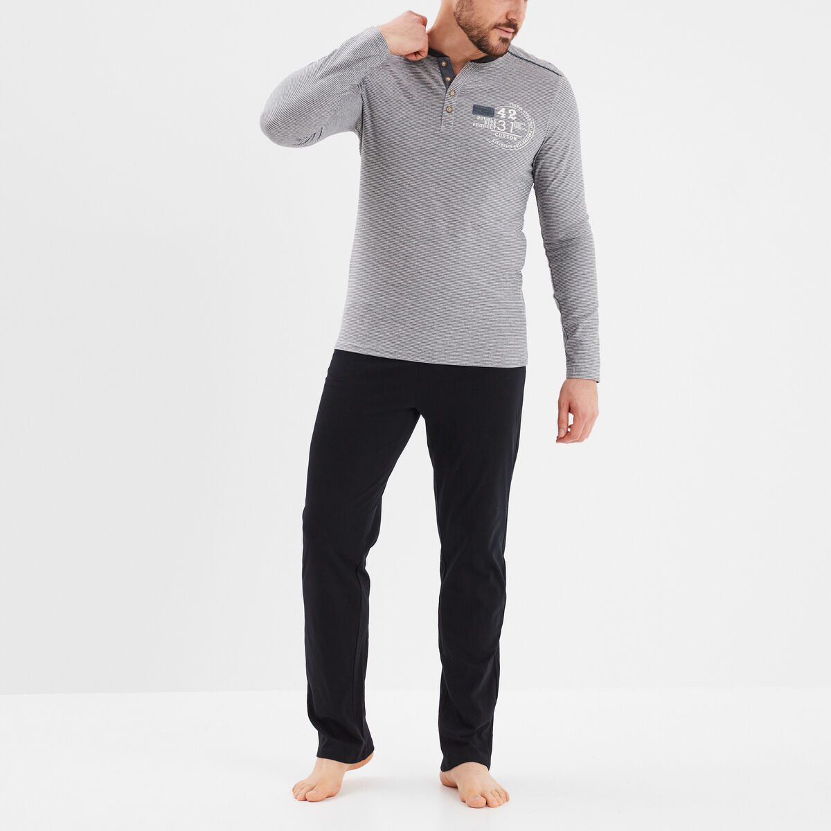 Ensemble pyjama 2 pi&egrave;ces gris fonc&eacute; homme