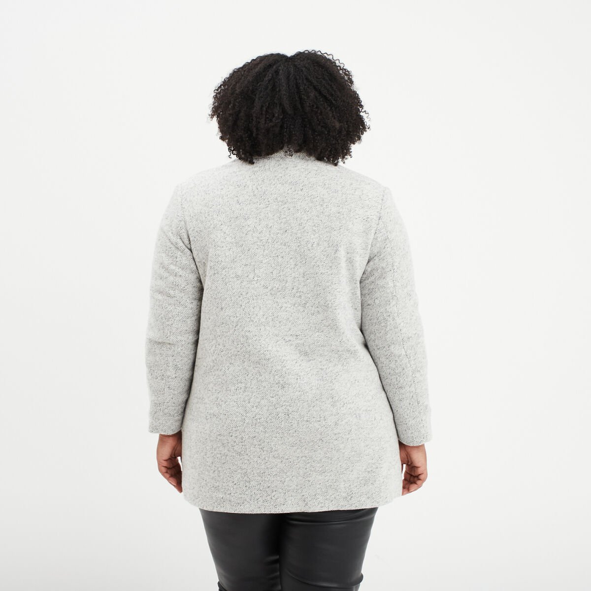 Manteau mi-long droit zippé col mao gris clair femme grande taille