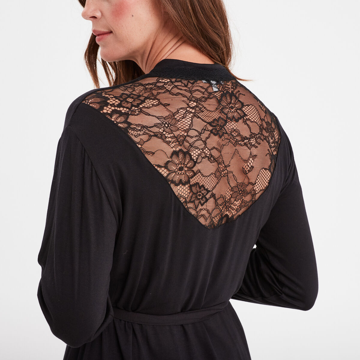 Peignoir fluide dentelle et ceinture noir femme