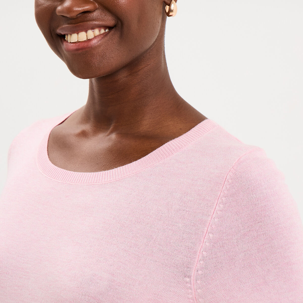 Pull manches courtes col rond rose clair femme