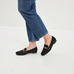 Mocassins plats su&egrave;de noir femme