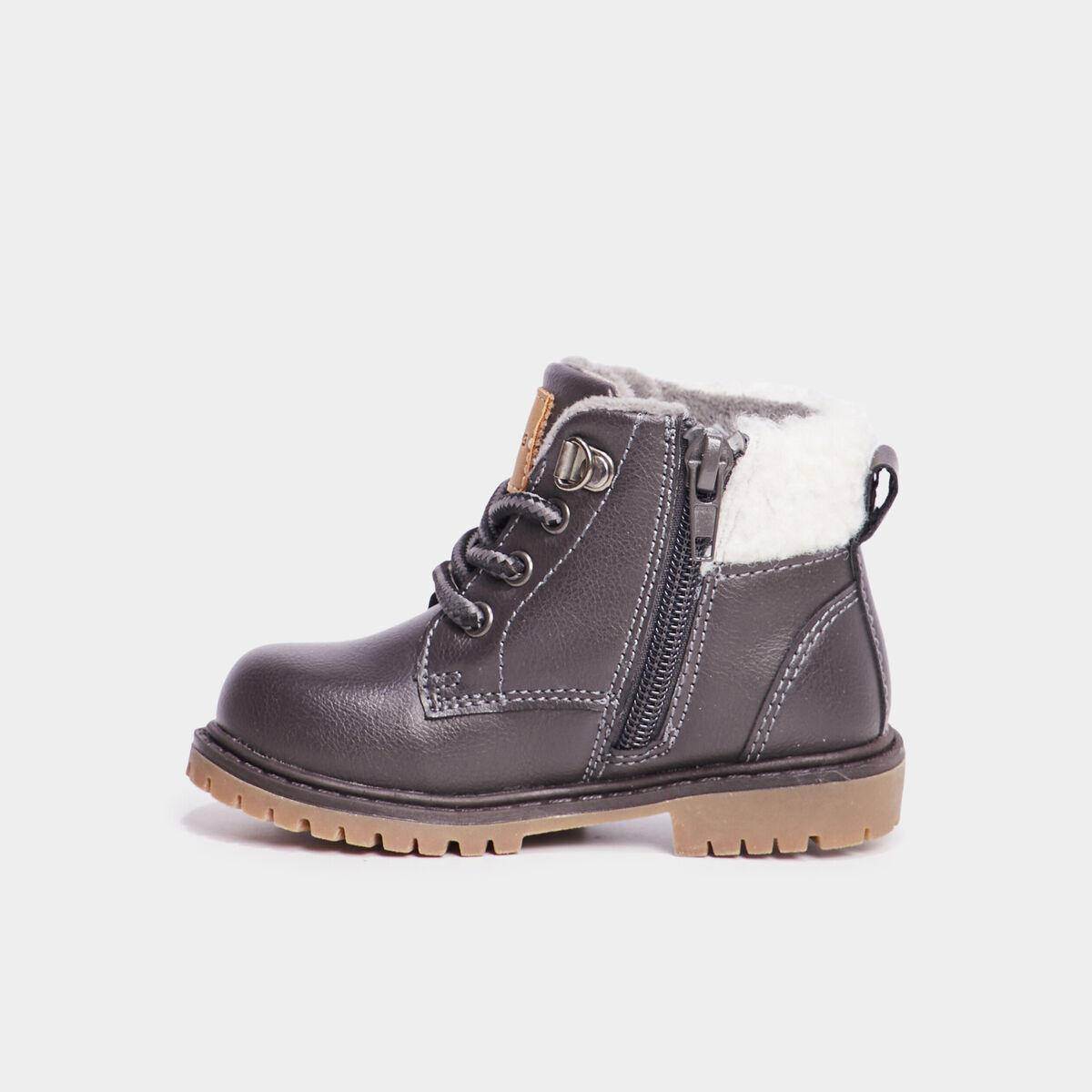 Bottines crant&eacute;es fourr&eacute;es zipp&eacute;es gris b&eacute;b&eacute; gar&ccedil;on