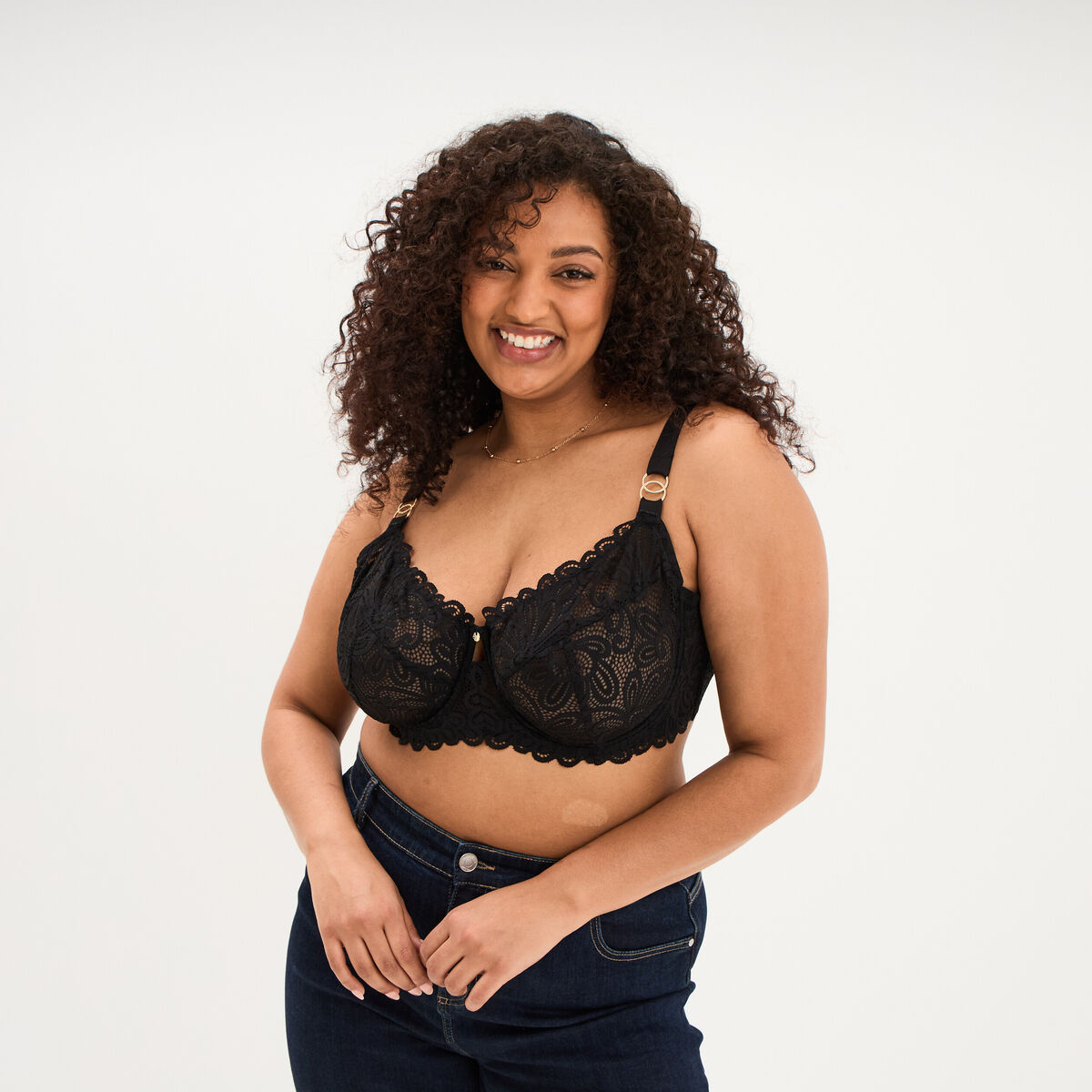 Soutien-gorge embo&icirc;tant dentelle noir femme grande taille