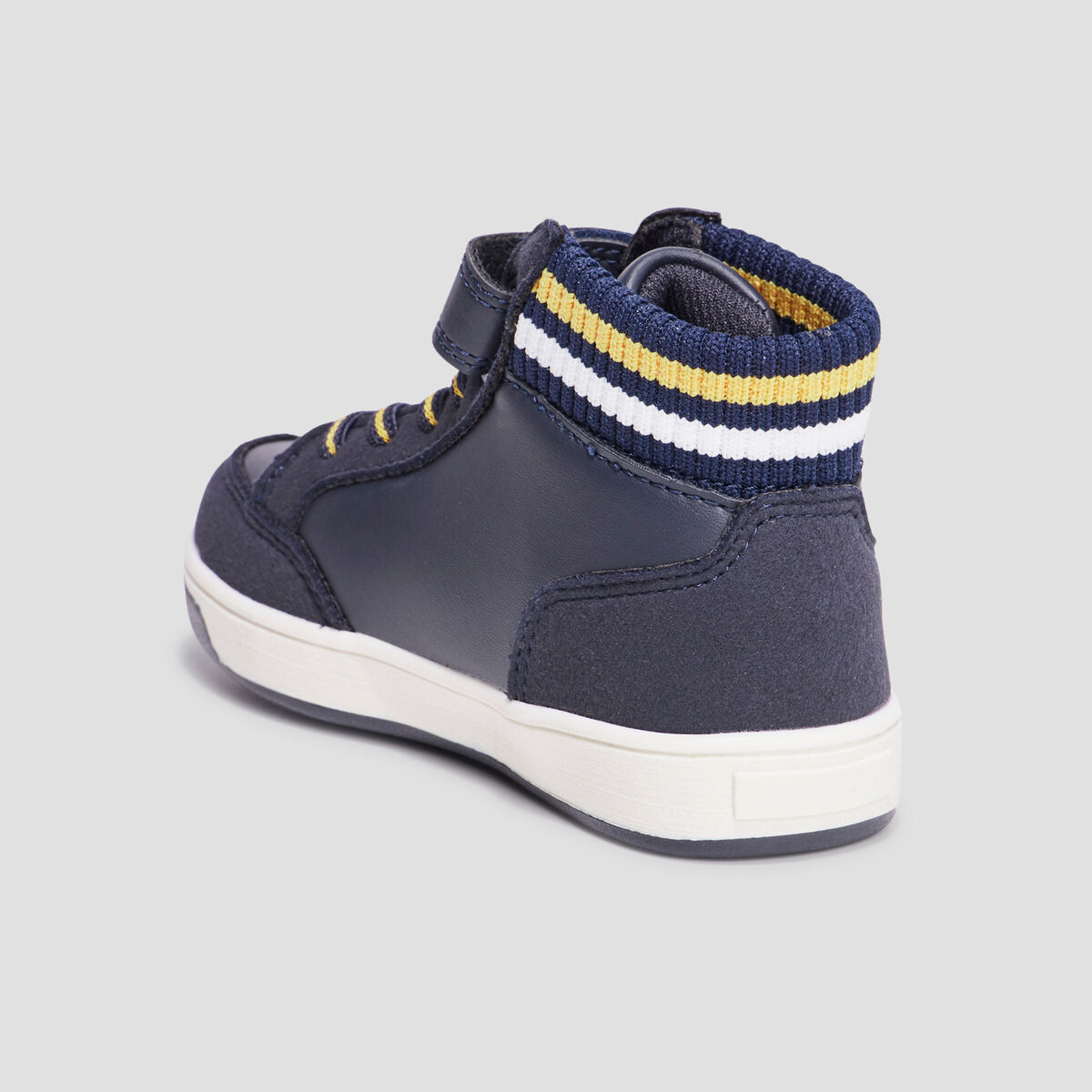Baskets montantes bleu marine gar&ccedil;on