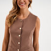Veste sans manches boutonn&eacute;e col rond marron clair femme