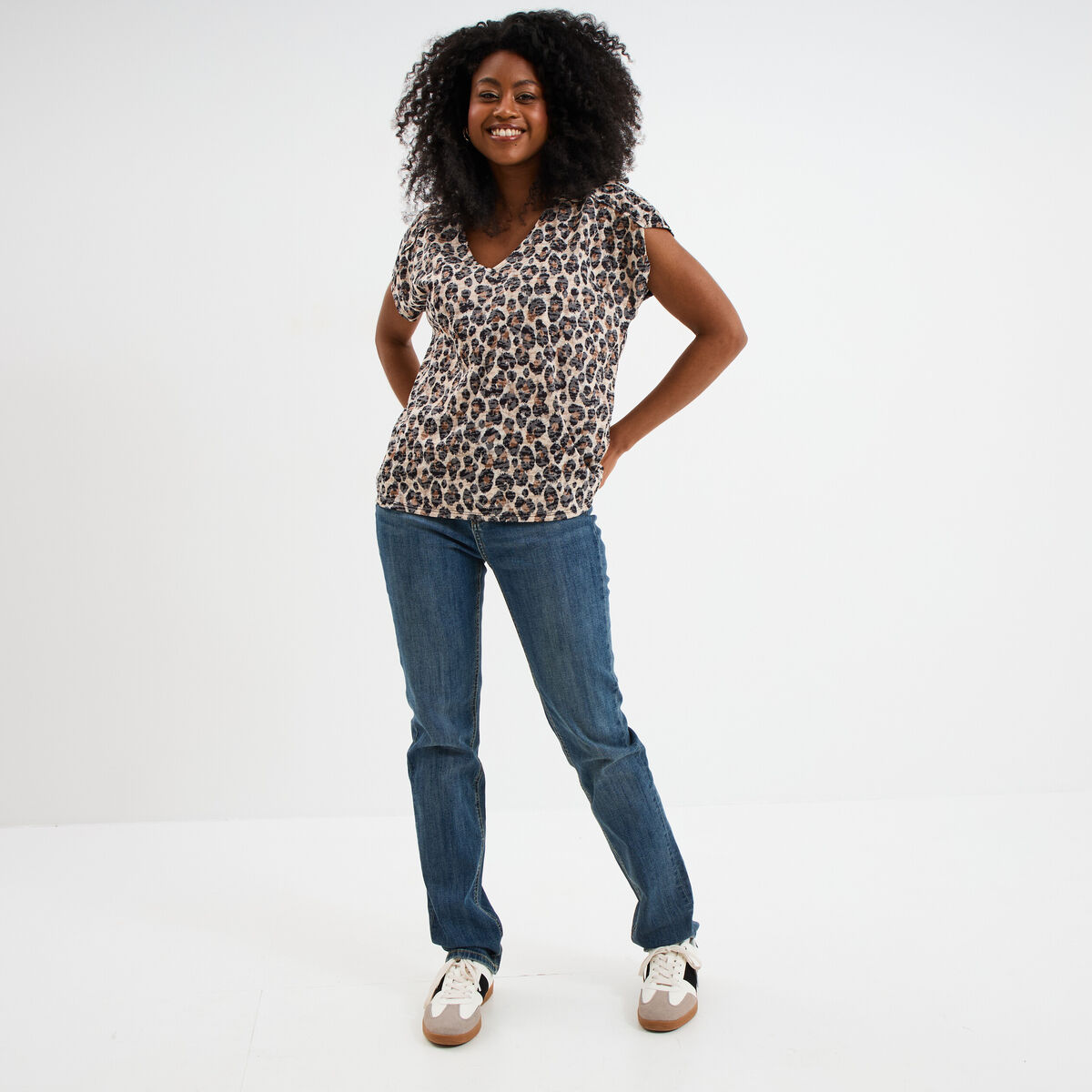 T-shirt col en V manches courtes beige femme