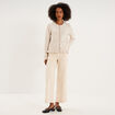 Gilet col rond &agrave; volants boutonn&eacute; ecru femme