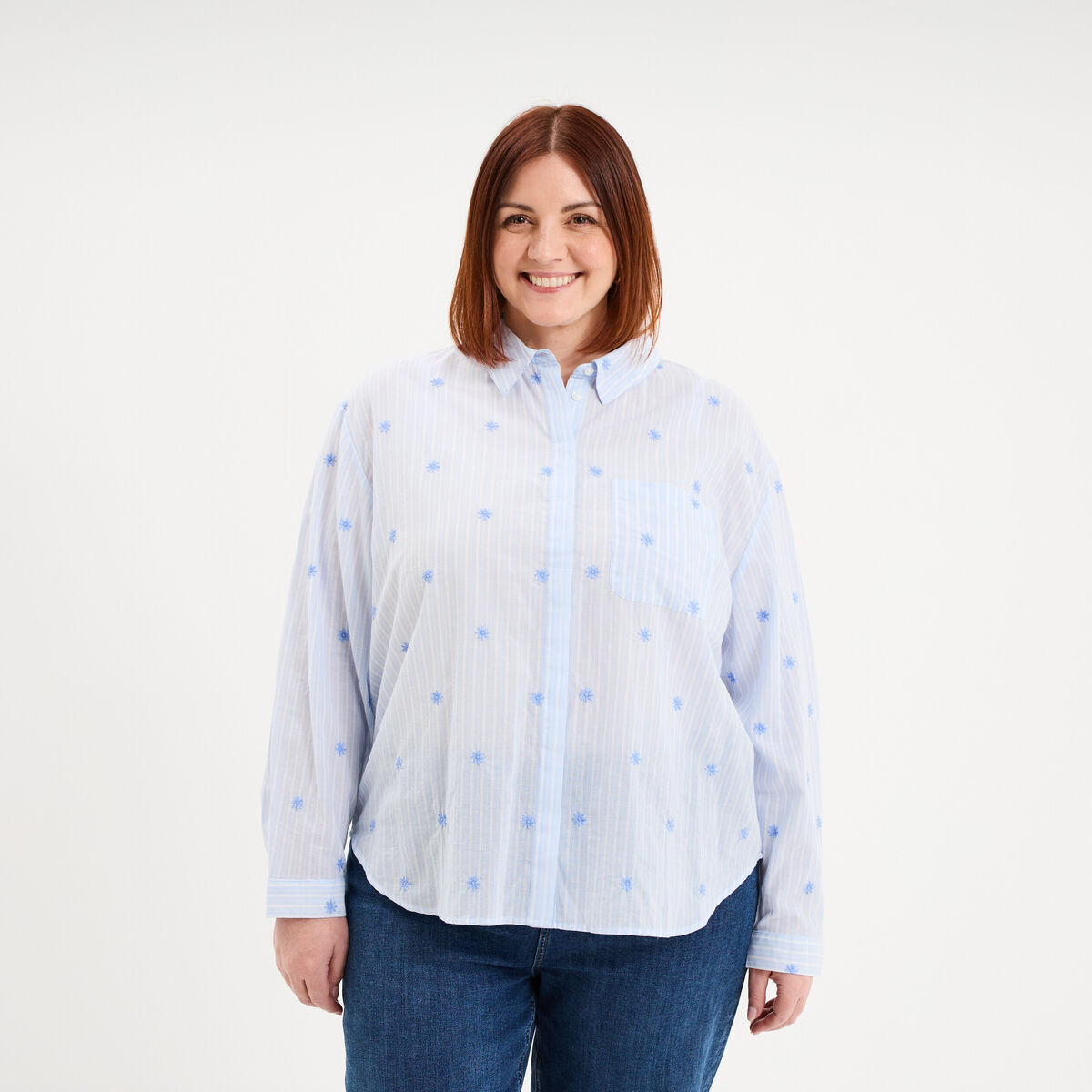 Chemise brod&eacute;e 1 poche manches longues bleu femme grande taille