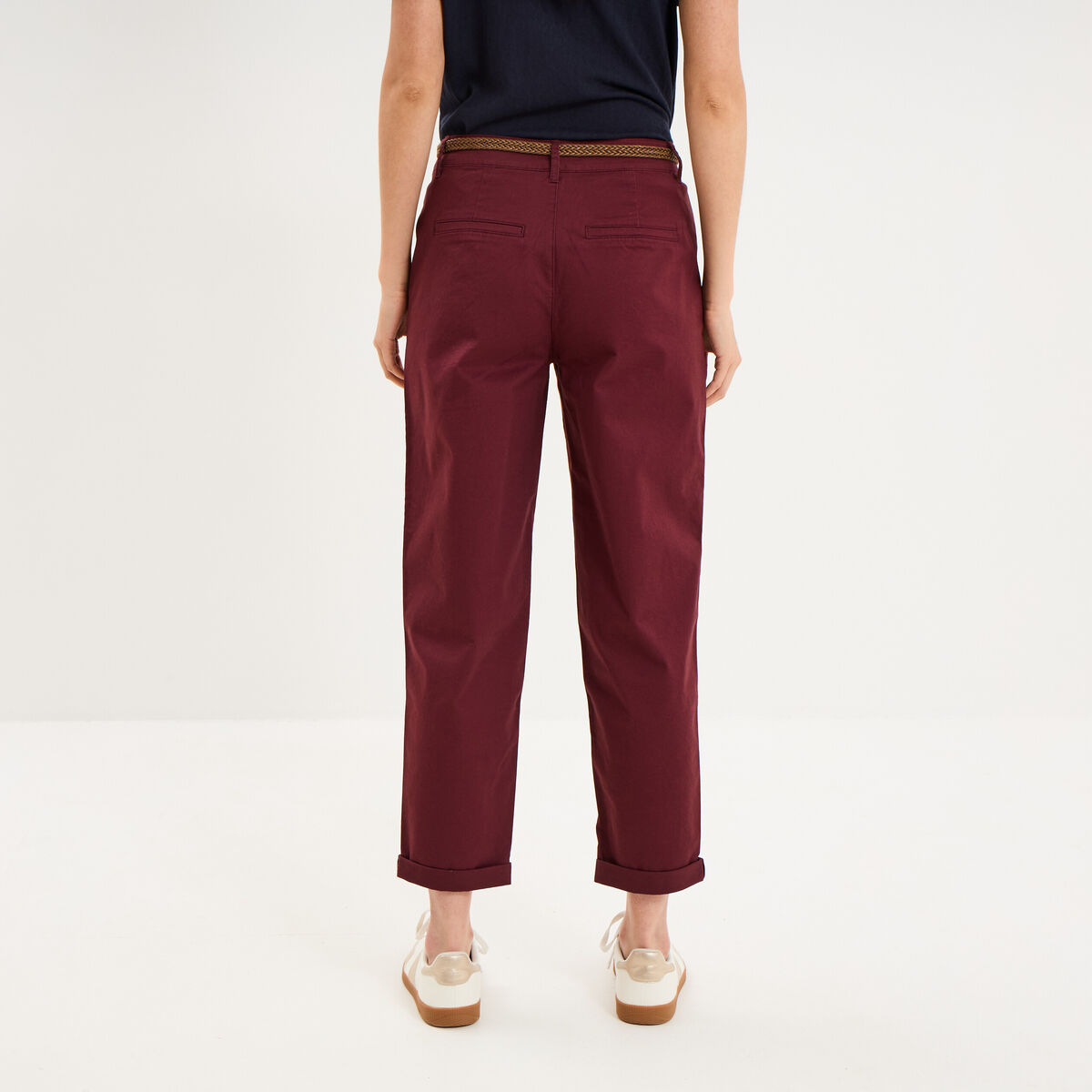 Pantalon chino regular ceinture tress&eacute;e violet fonc&eacute; femme