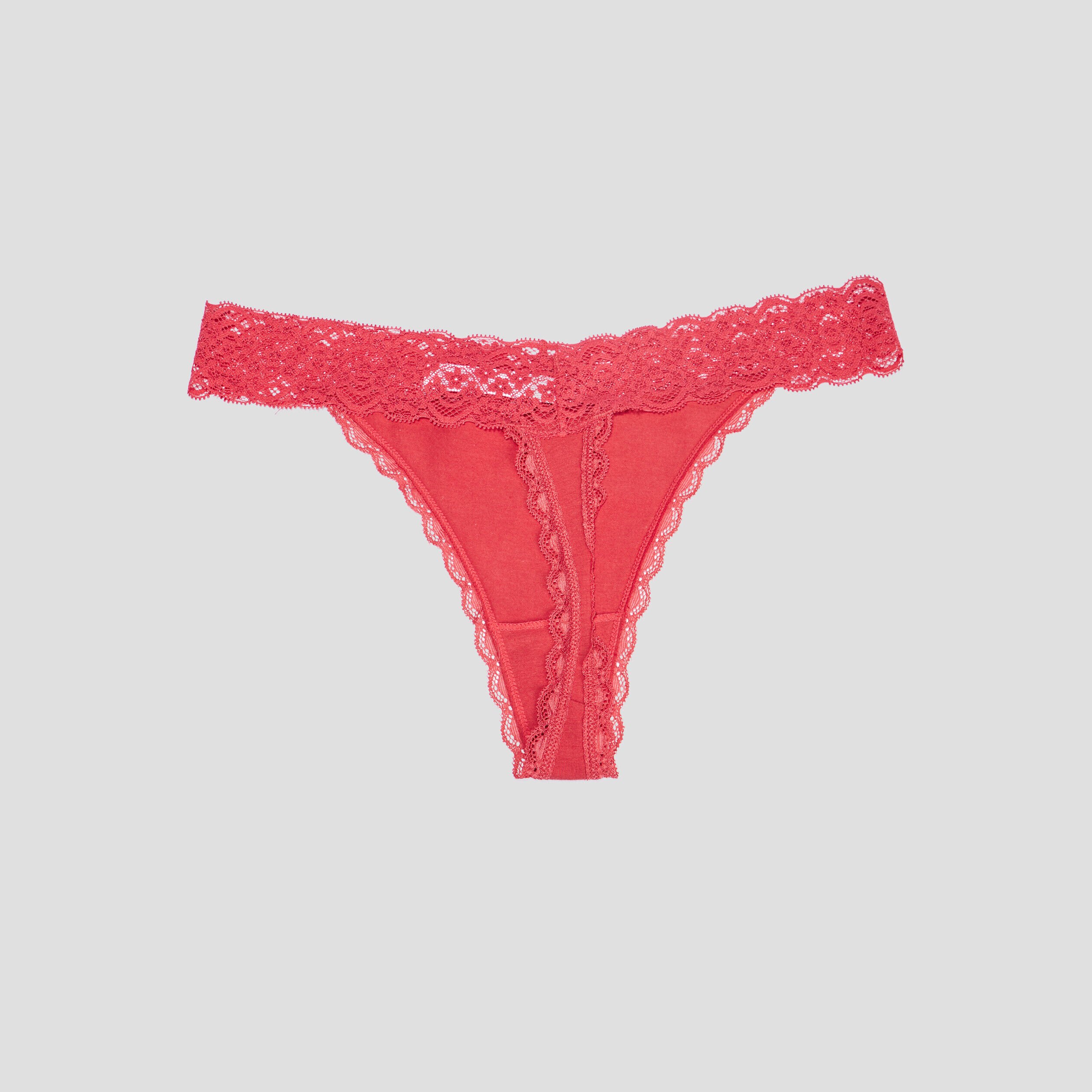 String pas cher 1 euro hotsell