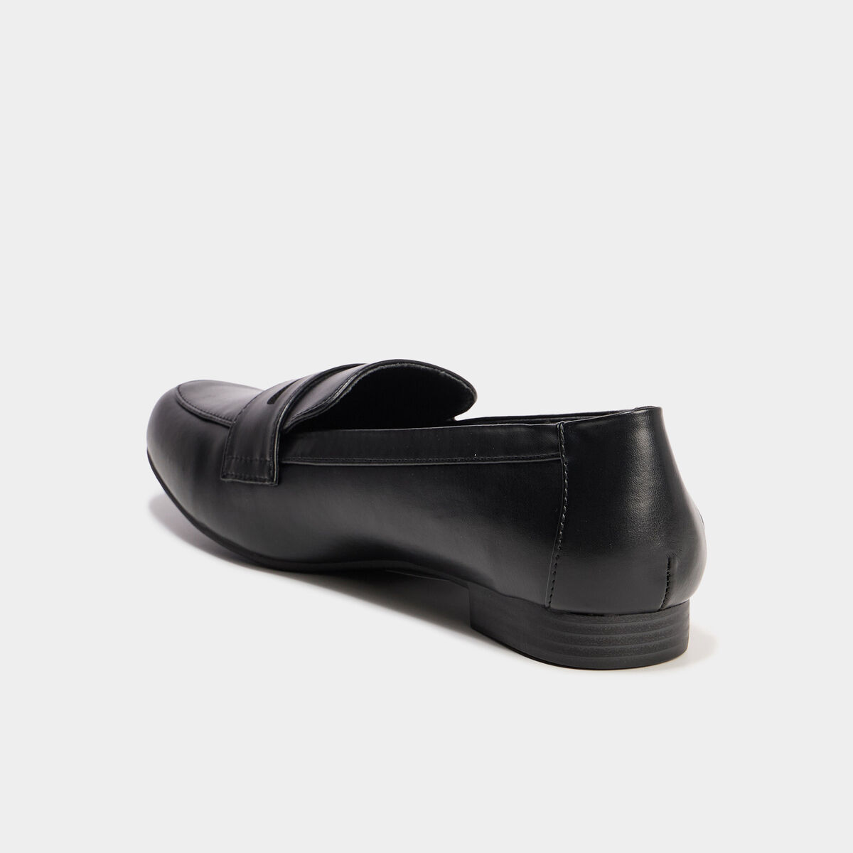 Mocassins bout carré noir femme
