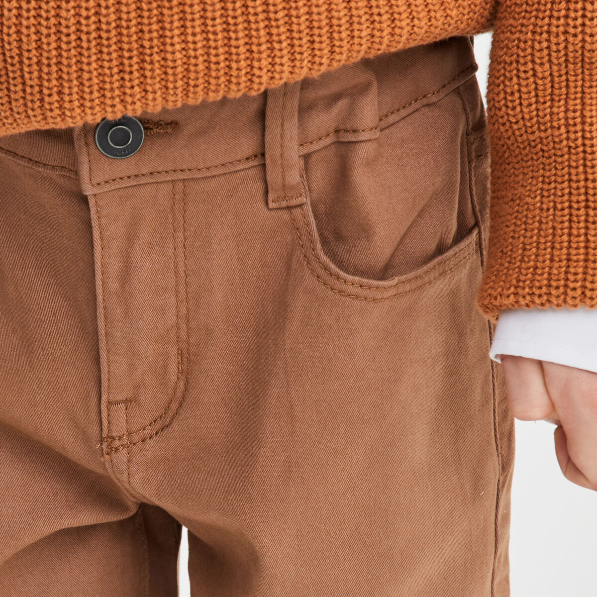 Pantalon slim stretch marron gar&ccedil;on