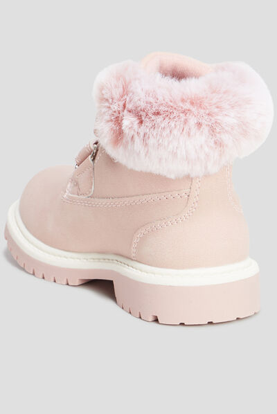 Bottines scratchs et fourrure Trappeur rose bébé fille