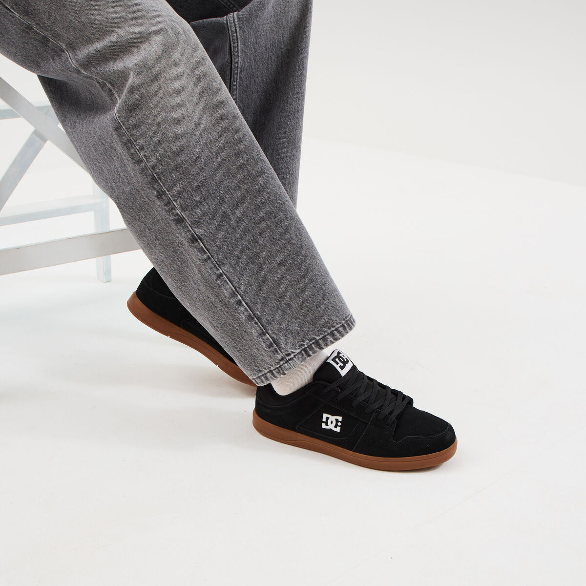 Baskets en cuir su&eacute;dine antid&eacute;rapantes camel homme