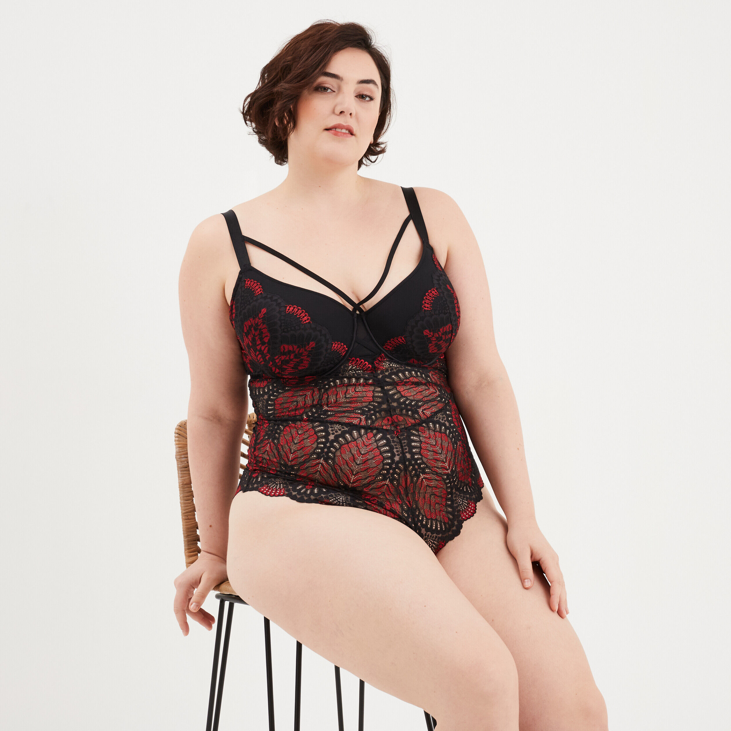 Body en dentelle rose framboise femme grande taille MODAVISTA