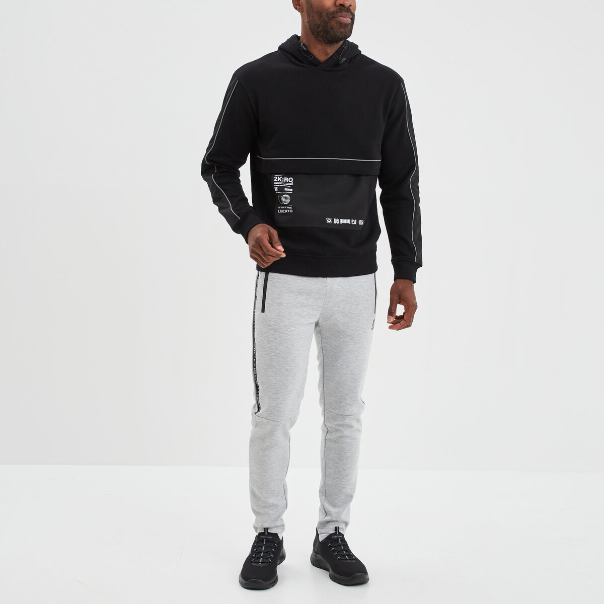 Sweat à capuche hoodie Liberto bimatière noir homme