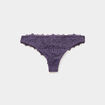Tanga en dentelle violet femme