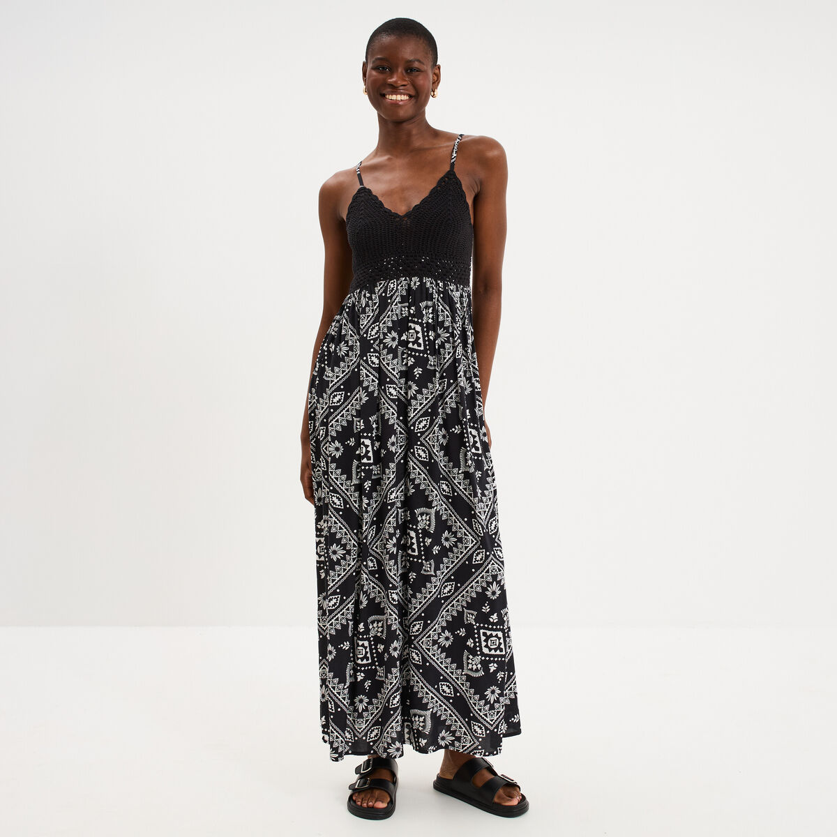 Robe longue buste effet crochet noir femme