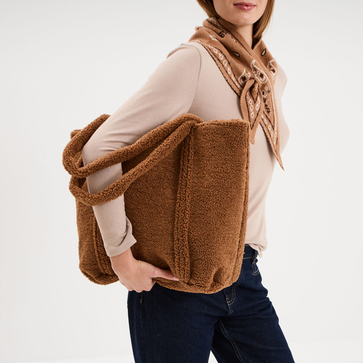 Sac shopper effet polaire camel femme