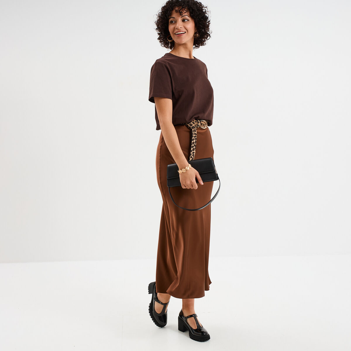 Jupe effet satin midi évasée beige femme
