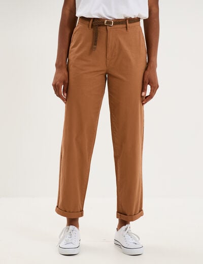 Pantalon chino regular ceinture tress&eacute;e marron clair femme